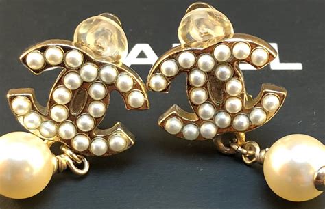 chanel clip on earrings vintage.